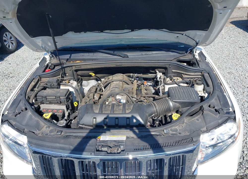 2011 JEEP GRAND CHEROKEE VIN: 1J4RR4GT7BC610350