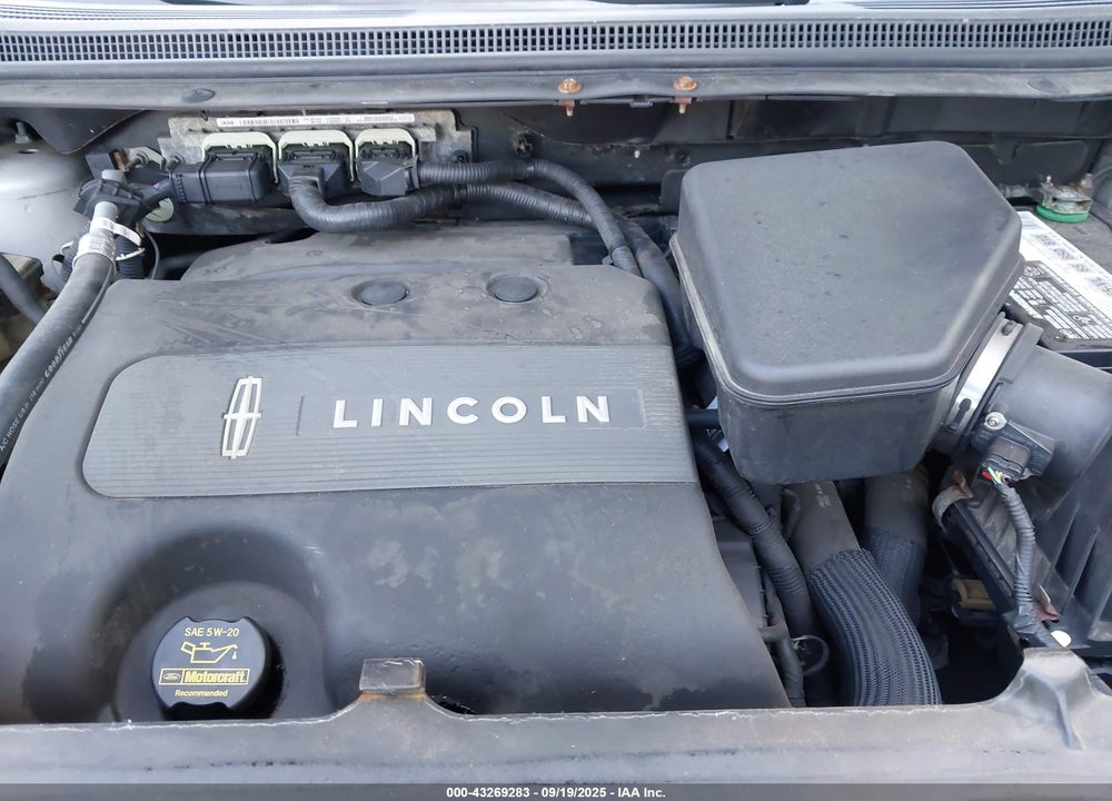 2011 LINCOLN MKX VIN: 2LMDJ8JKXBBJ11637