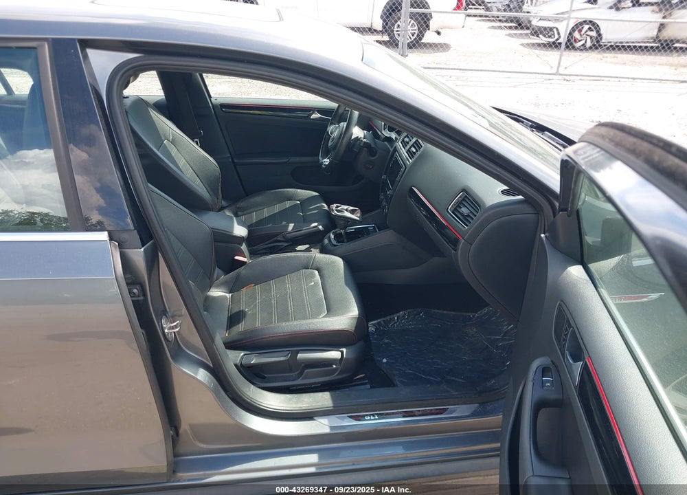 2016 VOLKSWAGEN JETTA VIN: 3VW4T7AJ7GM375204