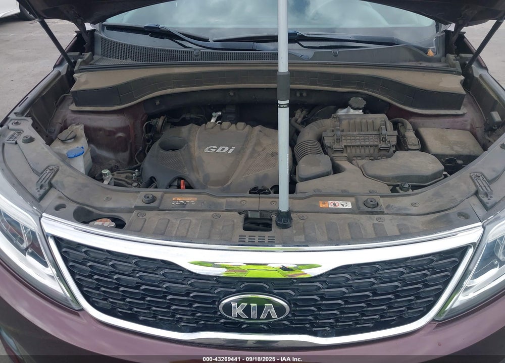 2015 KIA SORENTO LX VIN: 5XYKT3A62FG555006