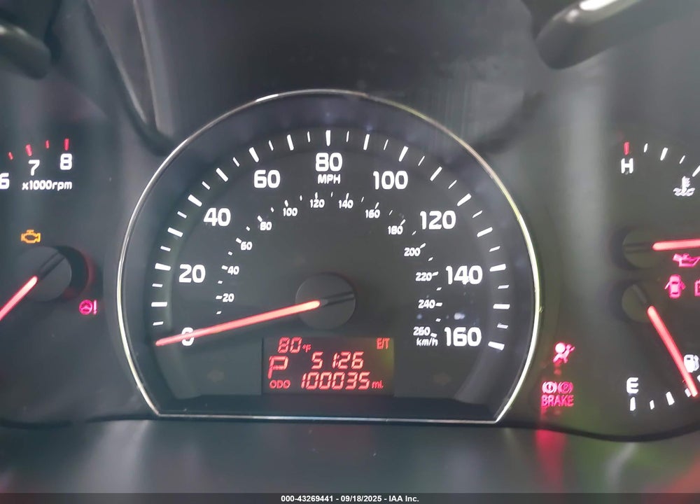 2015 KIA SORENTO LX VIN: 5XYKT3A62FG555006