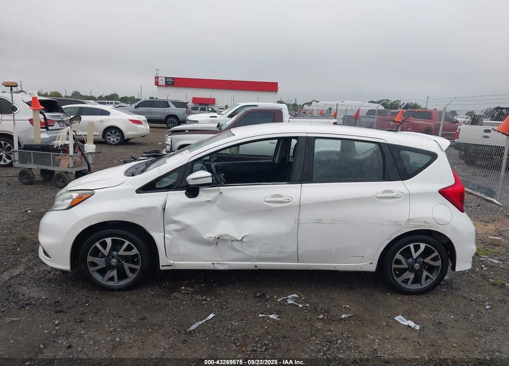 2015 NISSAN VERSA NOTE VIN: 3N1CE2CP3FL445124