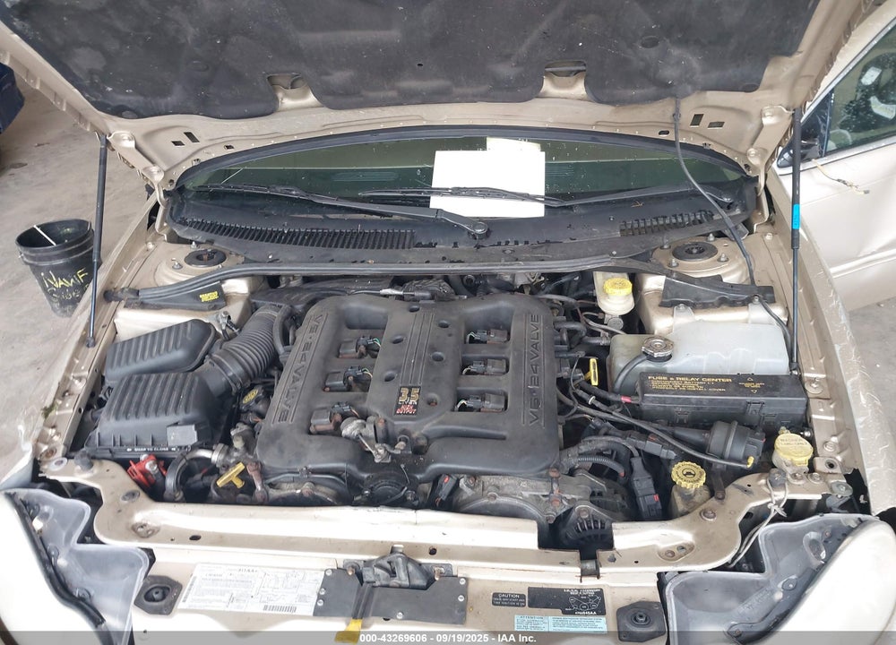 2001 CHRYSLER LHS VIN: 2C3AC56G21H518321