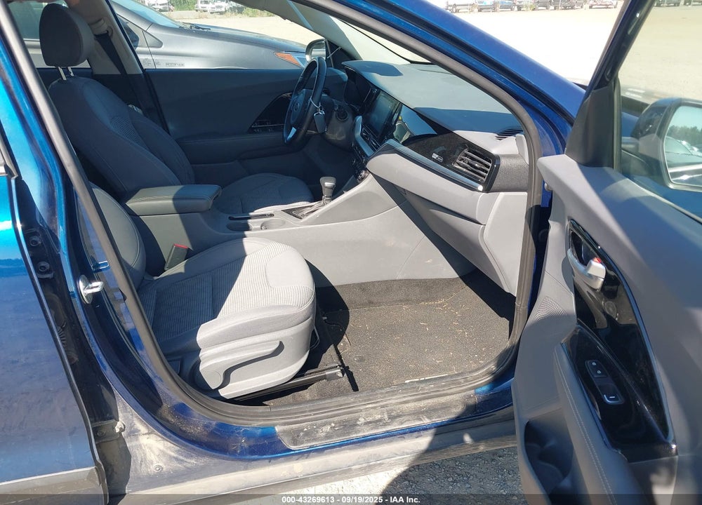 2020 KIA NIRO VIN: KNDCB3LC1L5435129