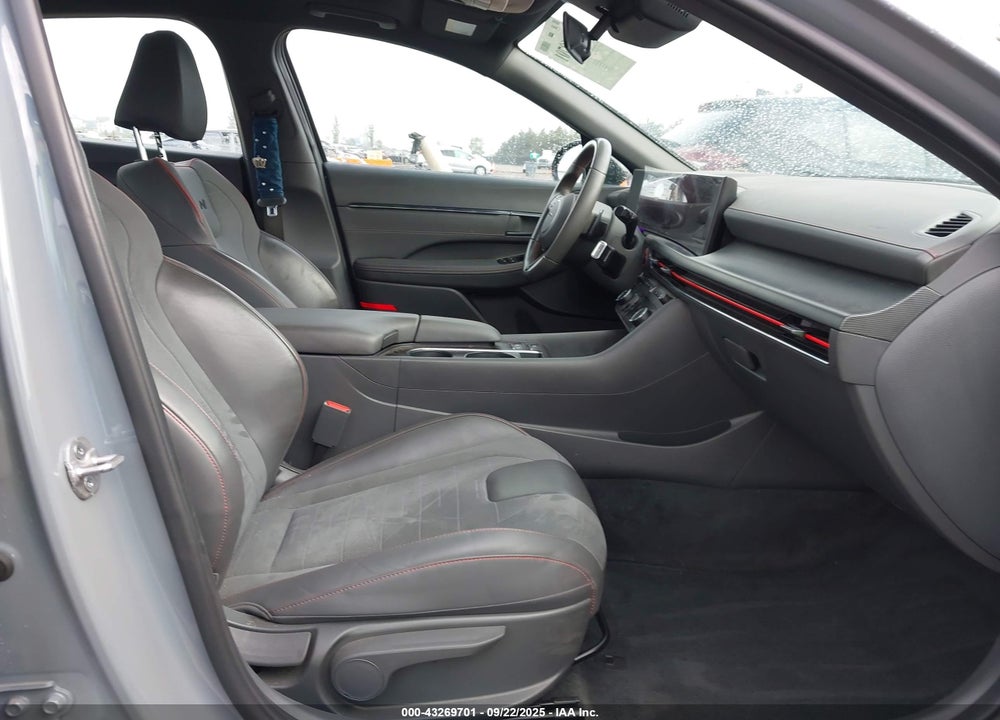 2024 HYUNDAI SONATA VIN: KMHL54JC1RA409917