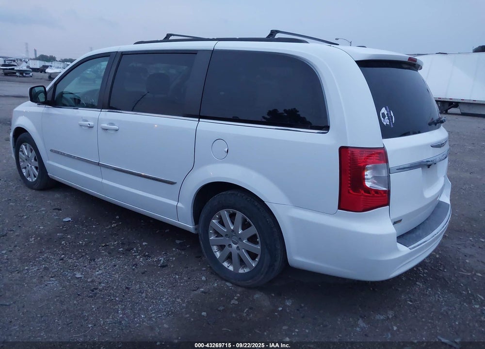 2016 CHRYSLER TOWN & COUNTRY VIN: 2C4RC1BGXGR198617