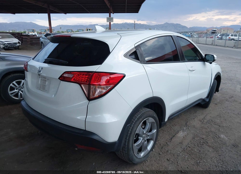 2017 HONDA HR-V VIN: 3CZRU5H57HM722240