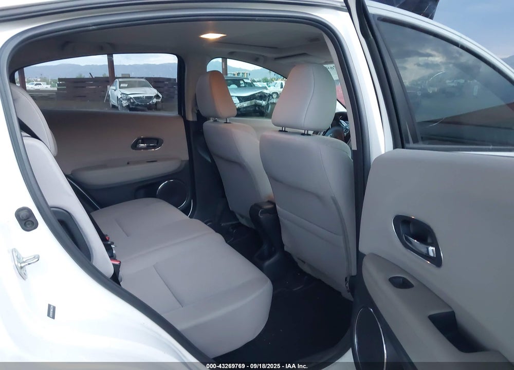 2017 HONDA HR-V VIN: 3CZRU5H57HM722240