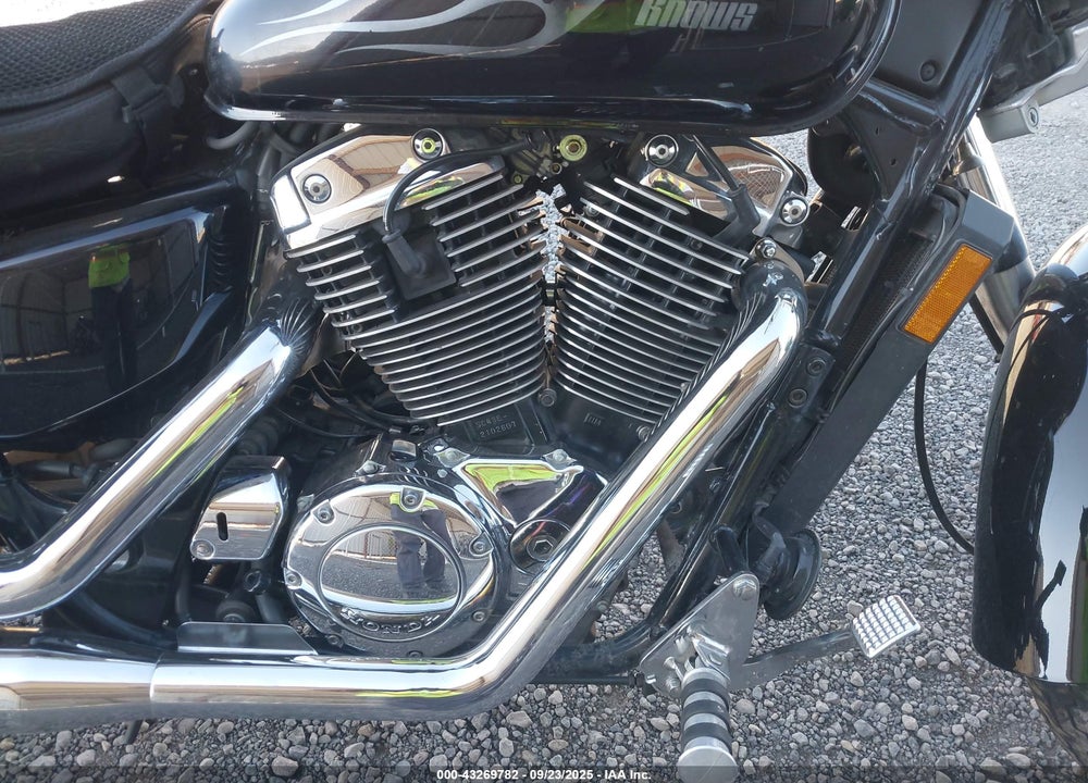 2001 HONDA VT1100 C2 VIN: 1HFSC43091A102143
