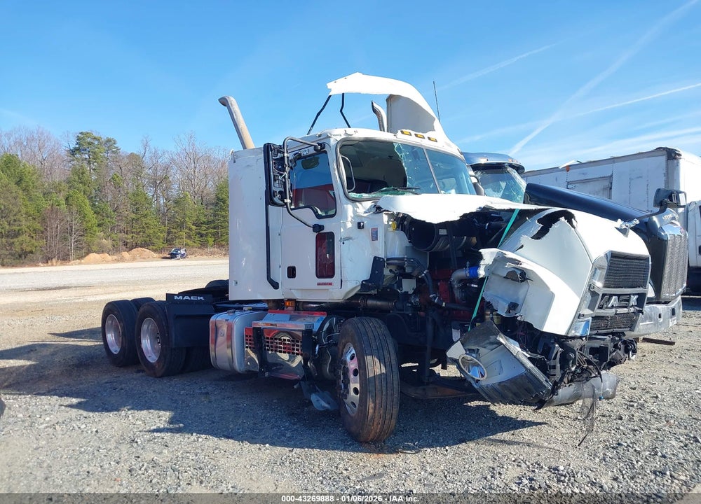 2025 MACK ANTHEM VIN: 1M1AN4GY1SM049826