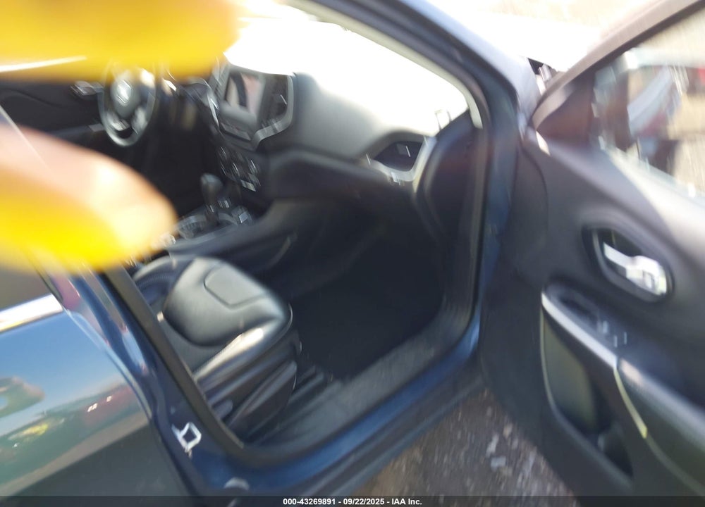 2019 JEEP CHEROKEE VIN: 1C4PJMLB0KD426282