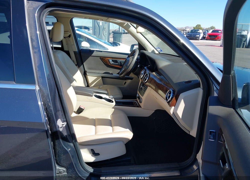 2014 MERCEDES-BENZ GLK-CLASS VIN: WDCGG5HB1EG191983