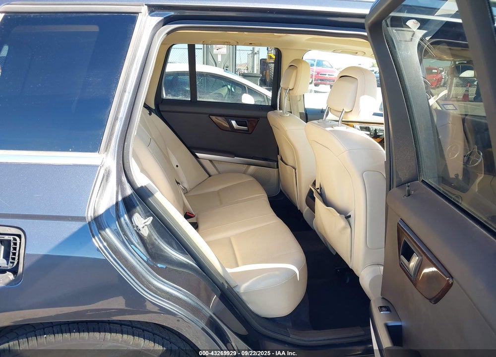 2014 MERCEDES-BENZ GLK-CLASS VIN: WDCGG5HB1EG191983