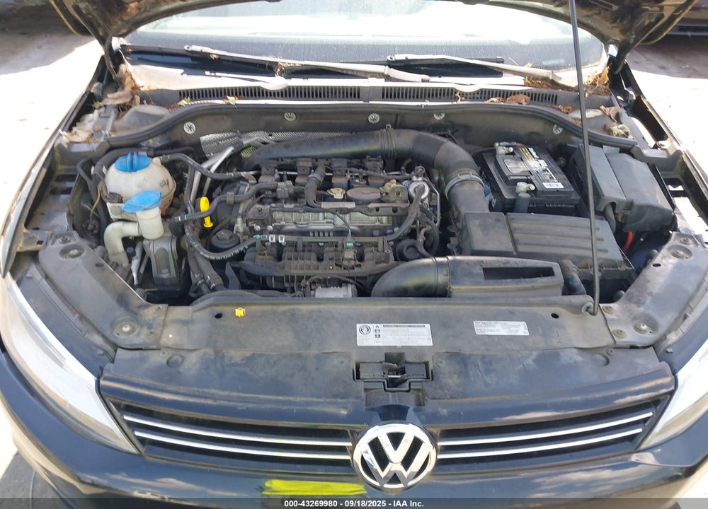 2014 VOLKSWAGEN JETTA VIN: 3VWD17AJ2EM371855