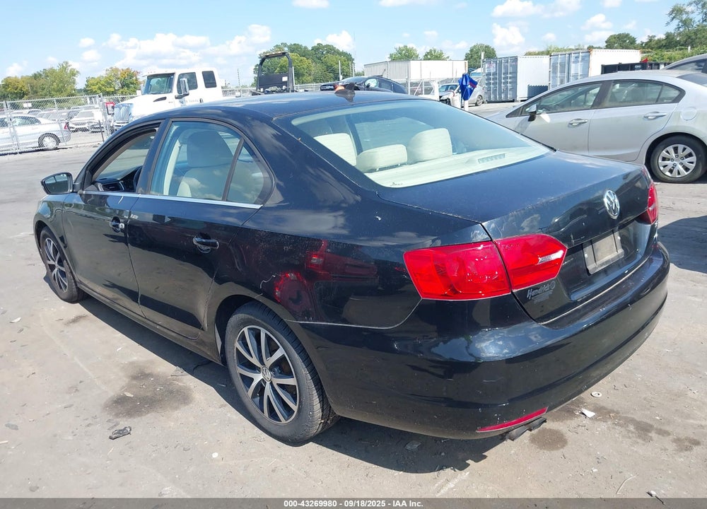 2014 VOLKSWAGEN JETTA VIN: 3VWD17AJ2EM371855