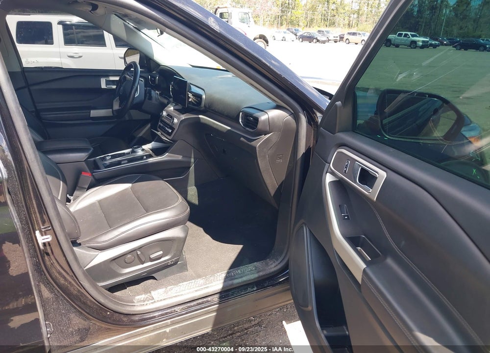 2023 FORD EXPLORER XLT VIN: 1FMSK8DH4PGB28286