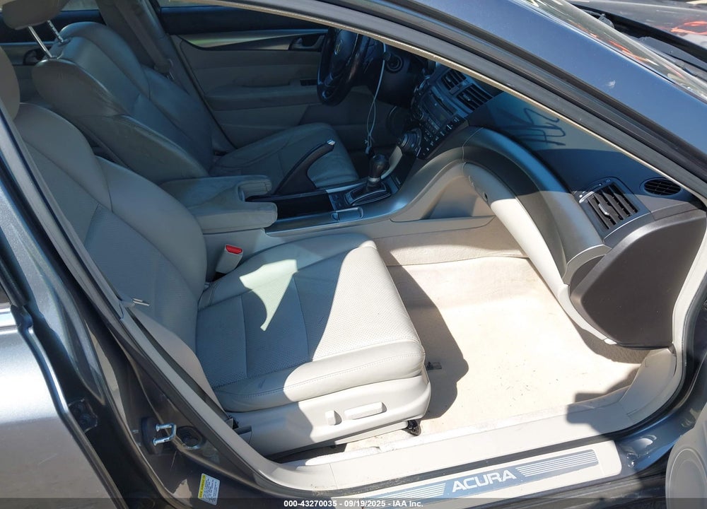 2011 ACURA TL VIN: 19UUA8F55BA006066