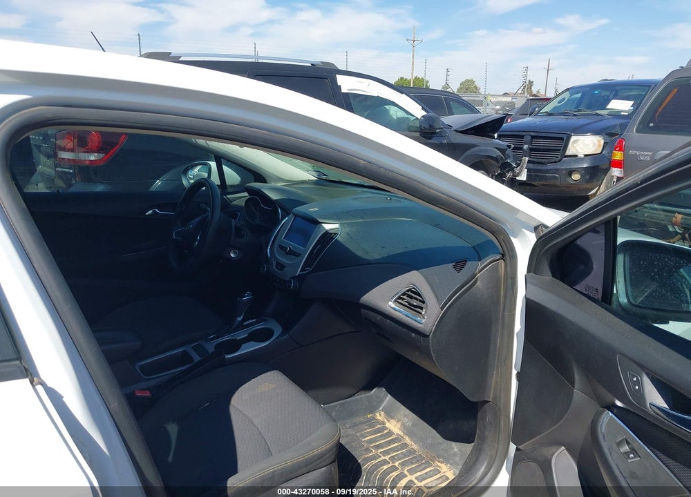 2017 CHEVROLET CRUZE VIN: 1G1BC5SM8H7163715