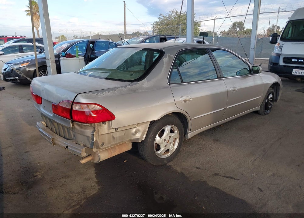 1998 HONDA ACCORD EX VIN: 1HGCG6676WA264067