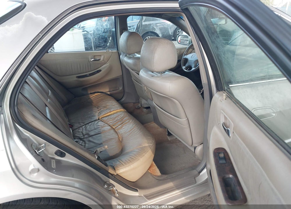 1998 HONDA ACCORD EX VIN: 1HGCG6676WA264067