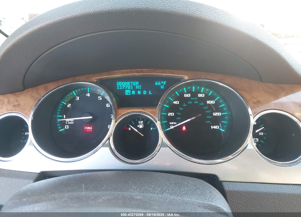 2010 BUICK ENCLAVE VIN: 5GALRBED0AJ223601