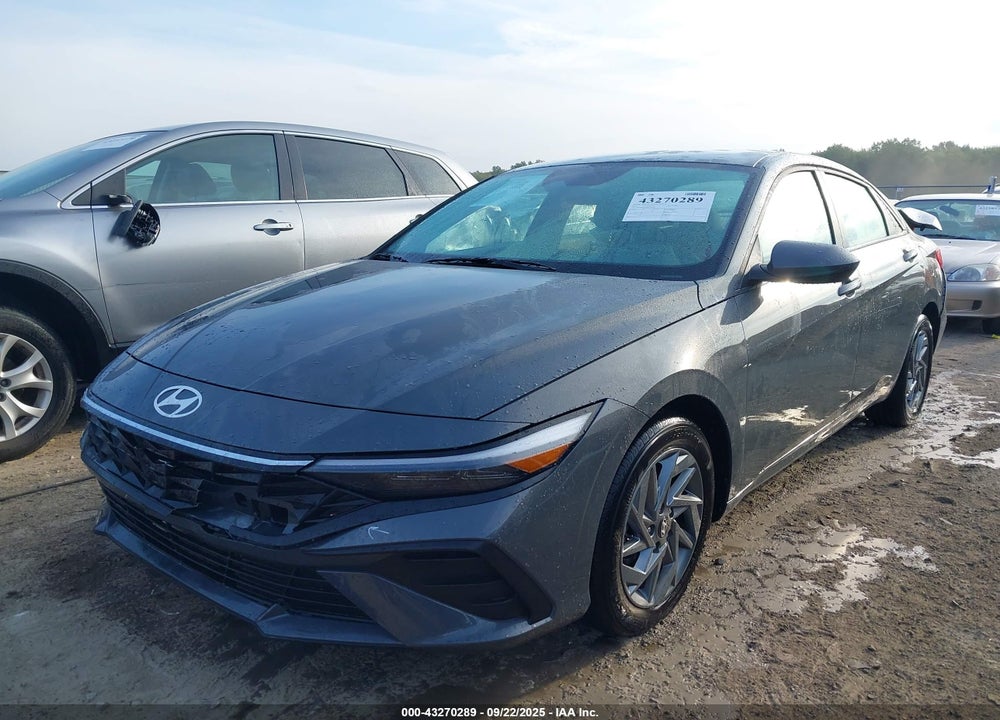2024 HYUNDAI ELANTRA VIN: KMHLM4DG3RU819828