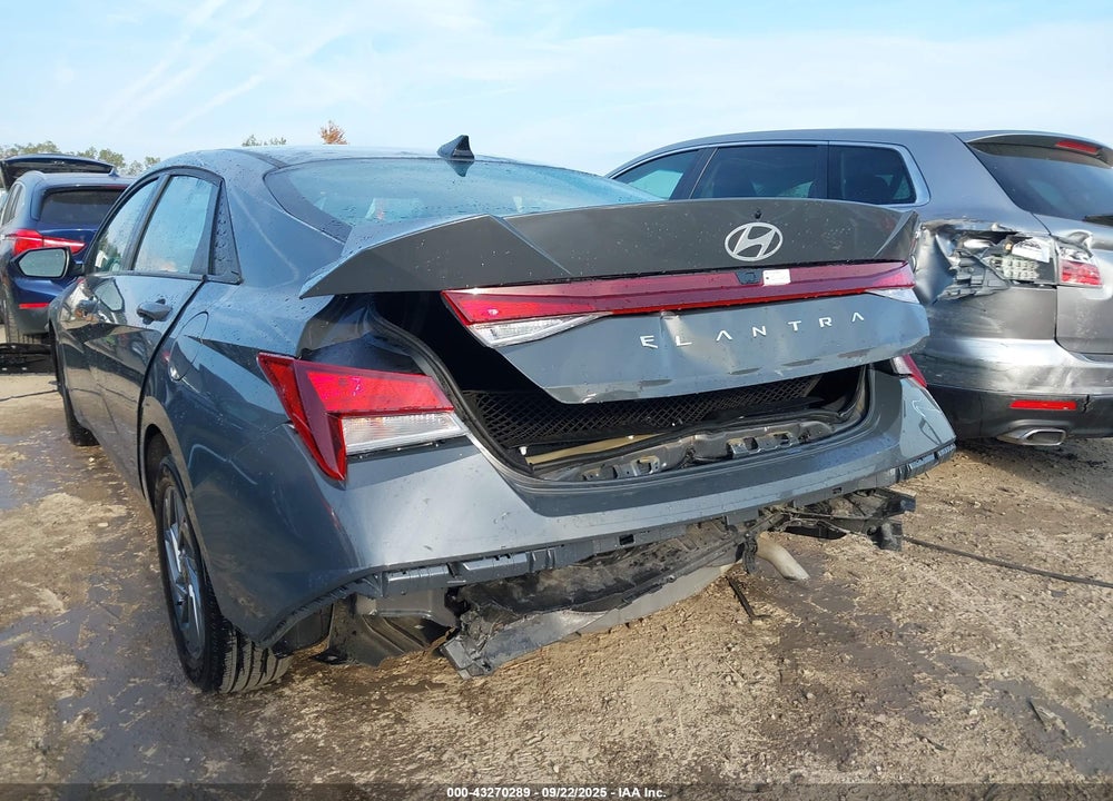 2024 HYUNDAI ELANTRA VIN: KMHLM4DG3RU819828