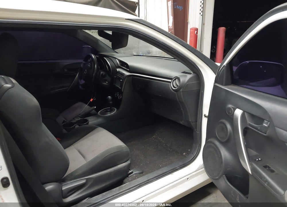 2015 SCION TC VIN: JTKJF5C71F3090459