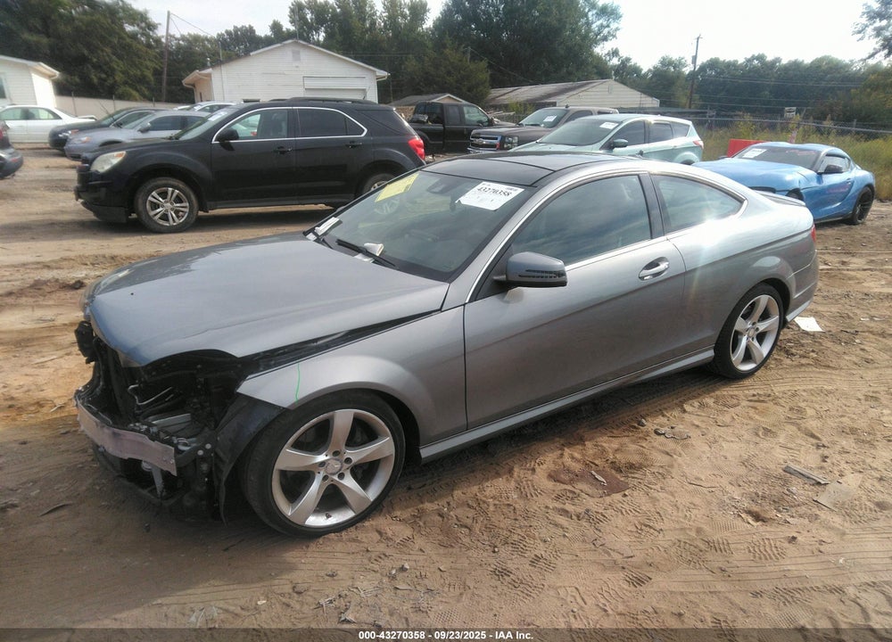 2015 MERCEDES-BENZ C CLASS VIN: WDDGJ8JB8FG352078