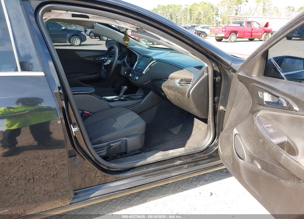 2017 CHEVROLET MALIBU VIN: 1G1ZE5ST4HF127414