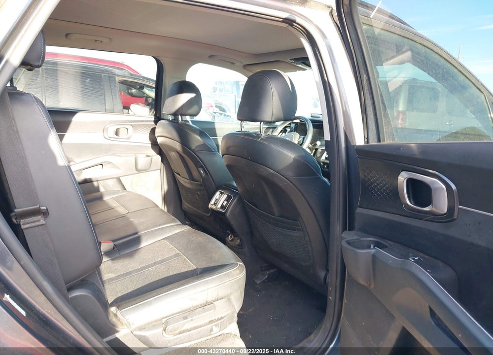 2021 KIA SORENTO VIN: 5XYRLDLC7MG003862