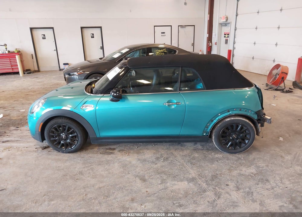 2017 MINI CONVERTIBLE COOPER S VIN: WMWWG9C30H3C81534