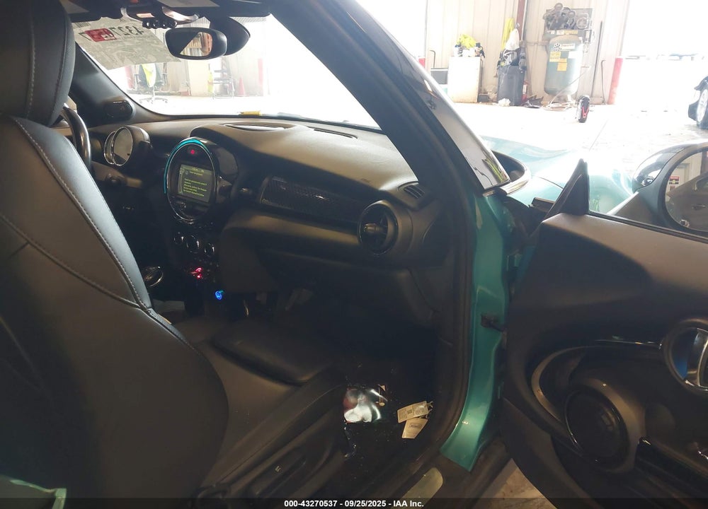 2017 MINI CONVERTIBLE COOPER S VIN: WMWWG9C30H3C81534