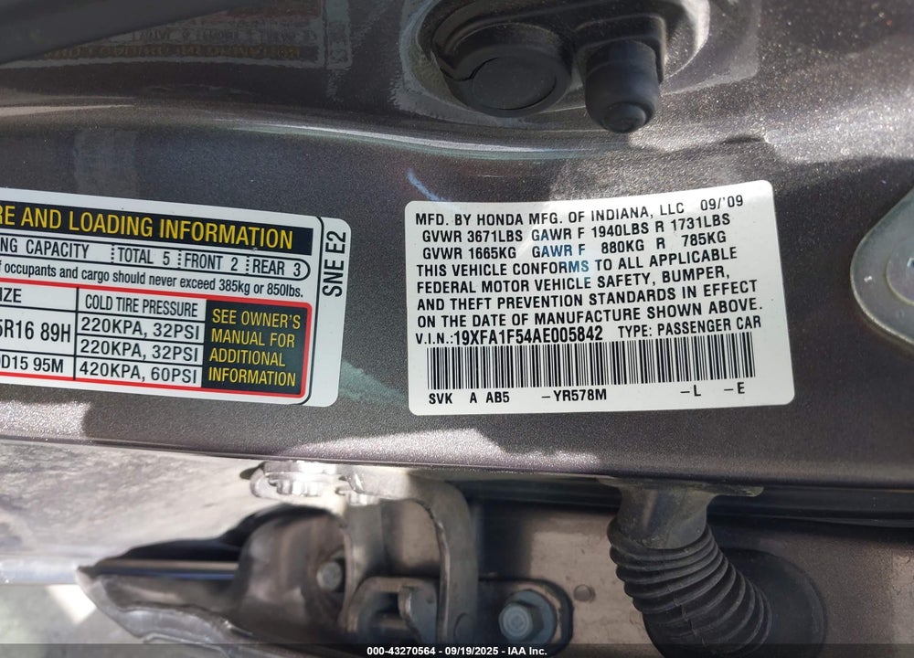 2010 HONDA CIVIC LX VIN: 19XFA1F54AE005842