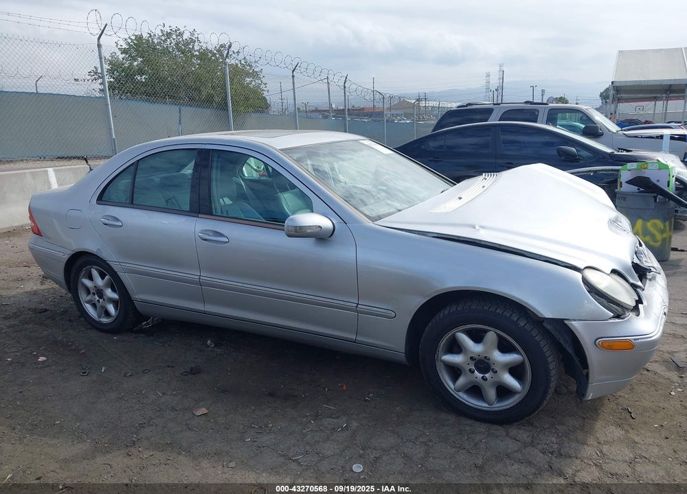 2001 MERCEDES-BENZ C 240 VIN: WDBRF61JX1F074345