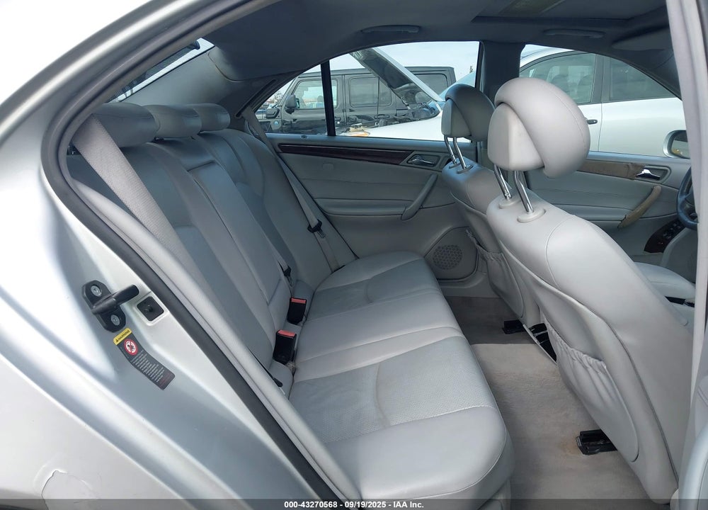 2001 MERCEDES-BENZ C 240 VIN: WDBRF61JX1F074345