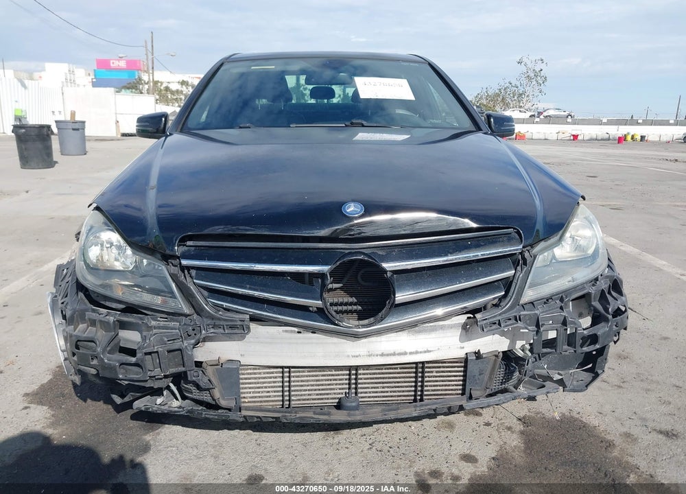 2014 MERCEDES-BENZ C CLASS VIN: WDDGF4HB4ER325155