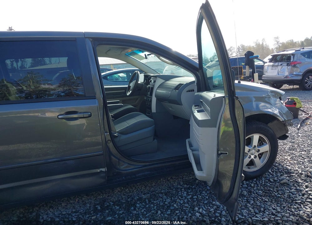 2010 DODGE GRAND CARAVAN VIN: 2D4RN4DE5AR417212
