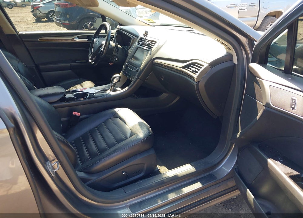 2013 FORD FUSION SE VIN: 3FA6P0HR6DR387187