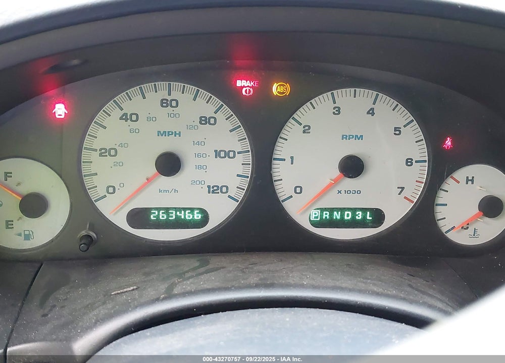 2001 DODGE GRAND CARAVAN SPORT VIN: 1B4GP44321B256892
