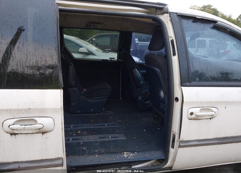 2001 DODGE GRAND CARAVAN SPORT VIN: 1B4GP44321B256892