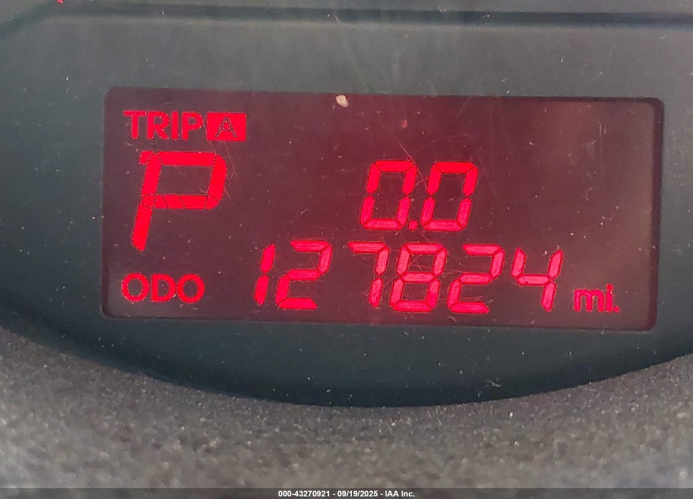 2011 KIA SORENTO VIN: 5XYKU4A25BG034498