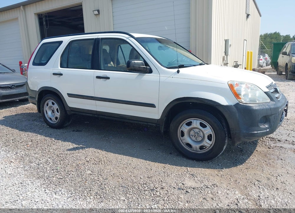 2005 HONDA CR-V LX VIN: JHLRD68515C011368
