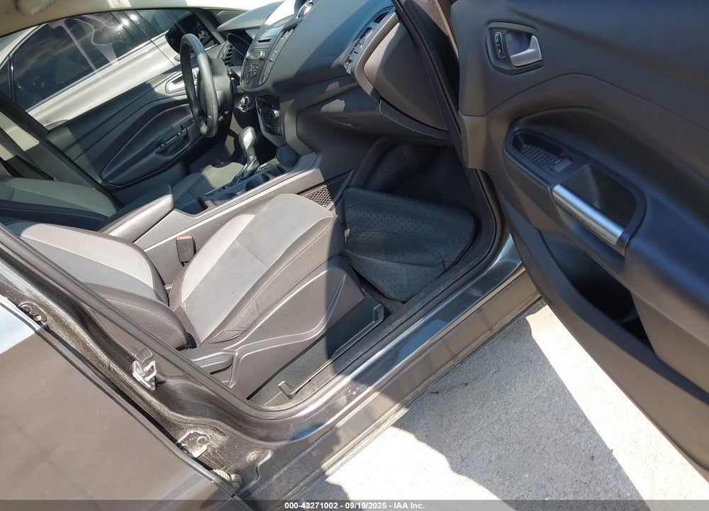 2018 FORD ESCAPE SE VIN: 1FMCU9GDXJUB45485