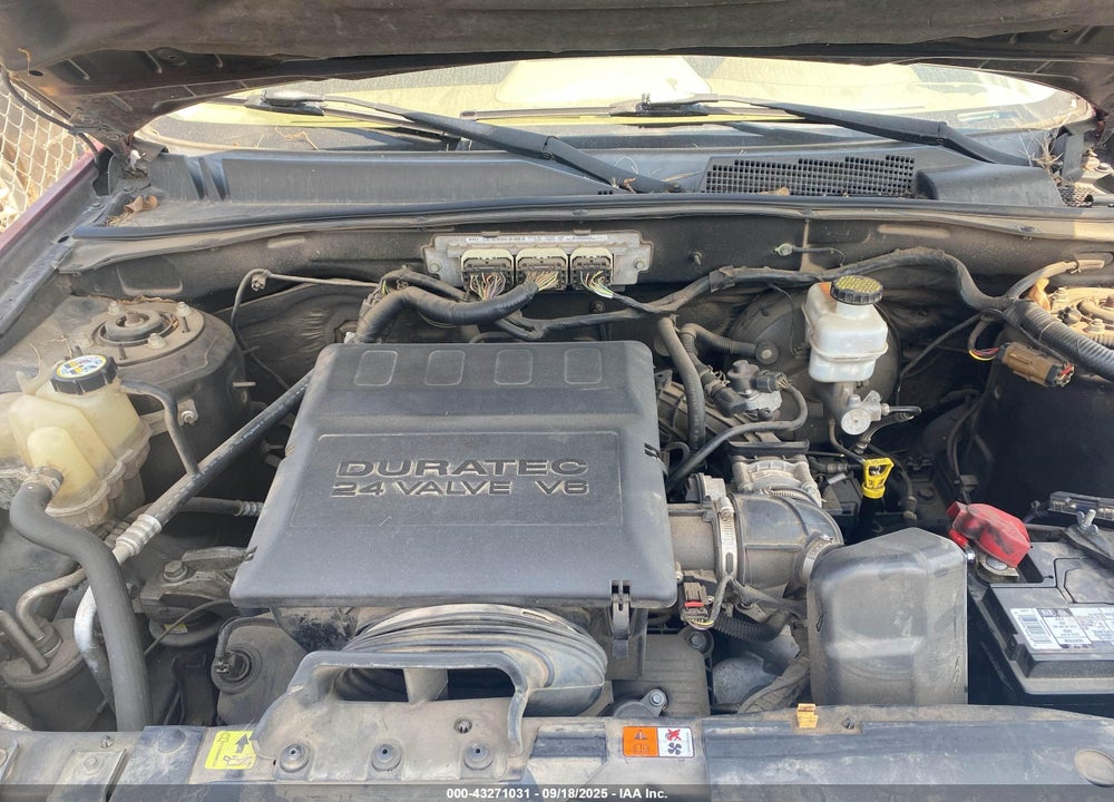 2010 FORD ESCAPE VIN: 1FMCU0EG2AKC24198
