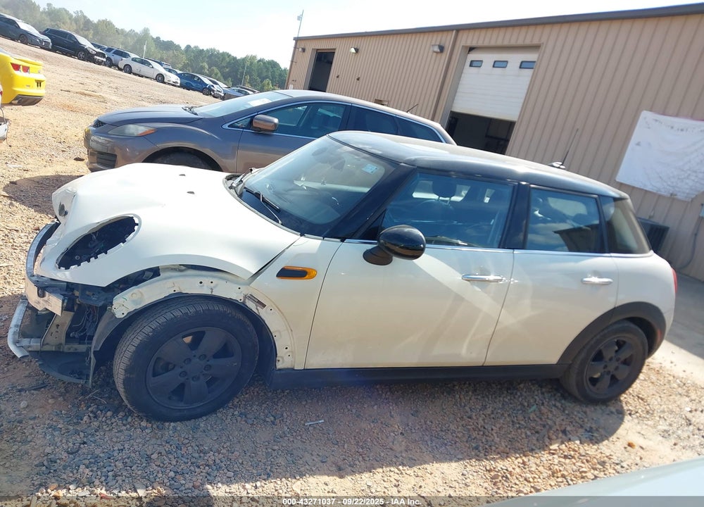 2016 MINI HARDTOP COOPER VIN: WMWXU1C58G2D10752