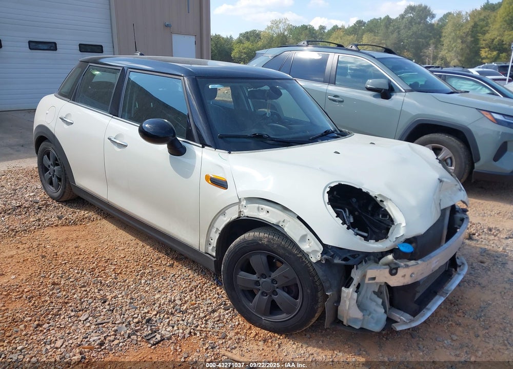 2016 MINI HARDTOP COOPER VIN: WMWXU1C58G2D10752