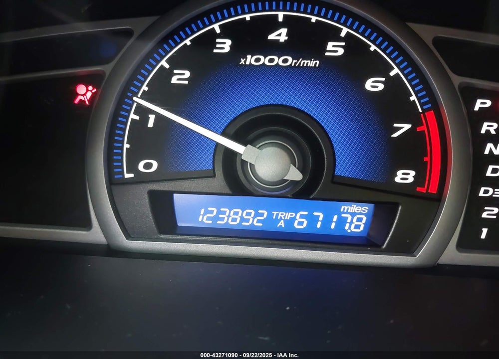 2011 HONDA CIVIC VIN: 2HGFG1B80BH512064