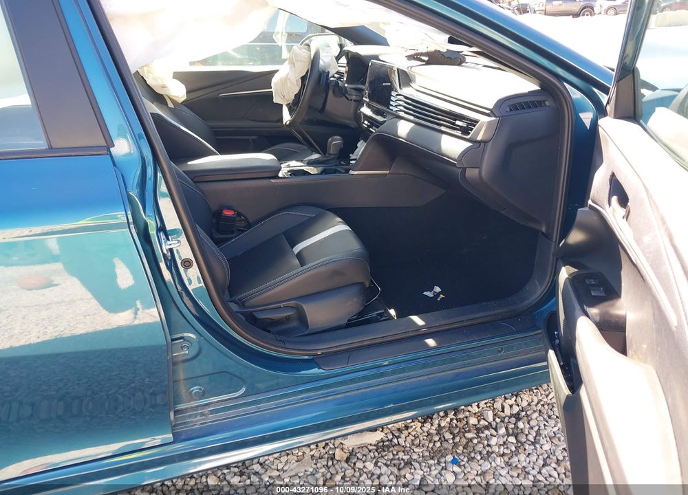 2025 TOYOTA CAMRY SE VIN: 4T1DBADK5SU022936