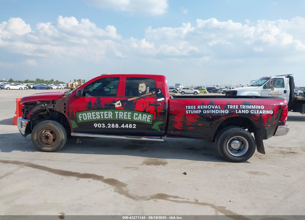 2018 RAM 3500 TRADESMAN  4X4 8' BOX VIN: 3C63RRGL0JG131988